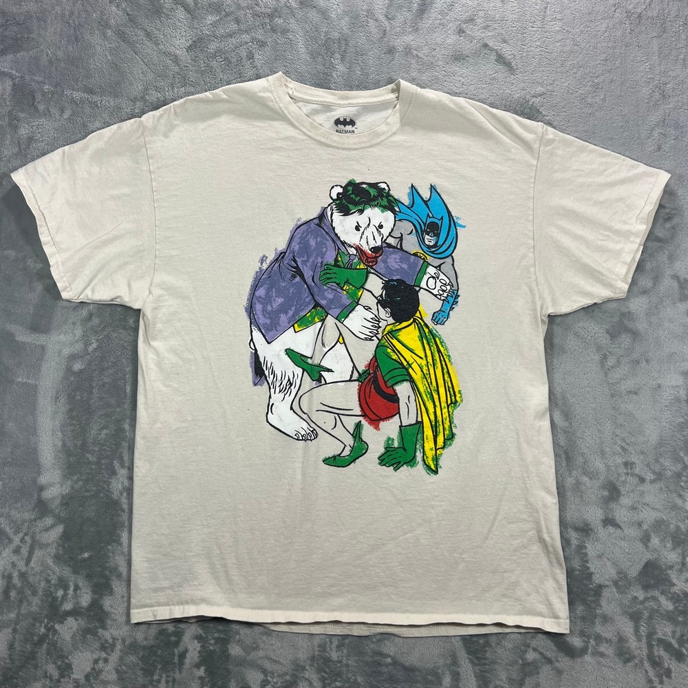 Batman Joker Lootwear Graphic T Shirt Mens XL Cream Polar Bear Robin Exclusive
